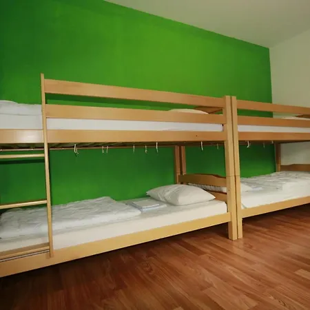Juhui Hostel *