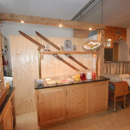Hostel Juhui *