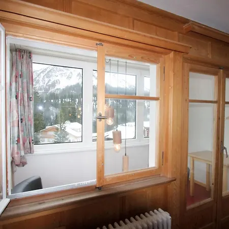 Juhui Vandrarhem Arosa